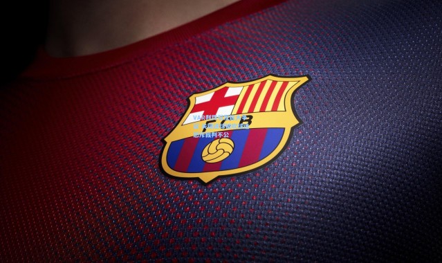 VAR判罚引发巨大争议 关键进球被吹球迷怒斥裁判不公